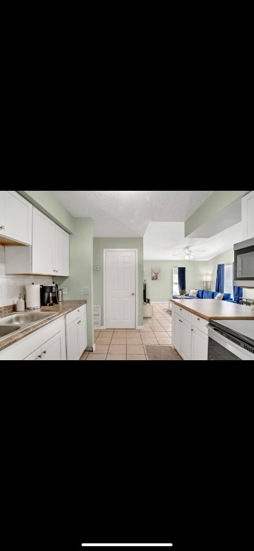 Foto del edificio - 8501 Rainbow Ave