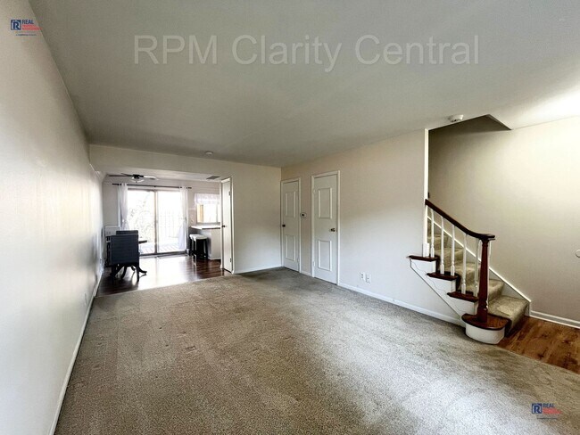 Foto del edificio - Prime Location 2-Bedroom, 1.5-Bath Condominium for Rent!