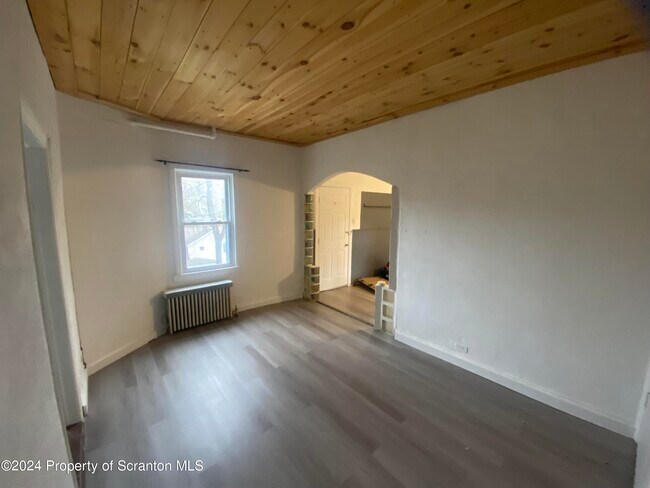 Foto del edificio - 510 W Market St