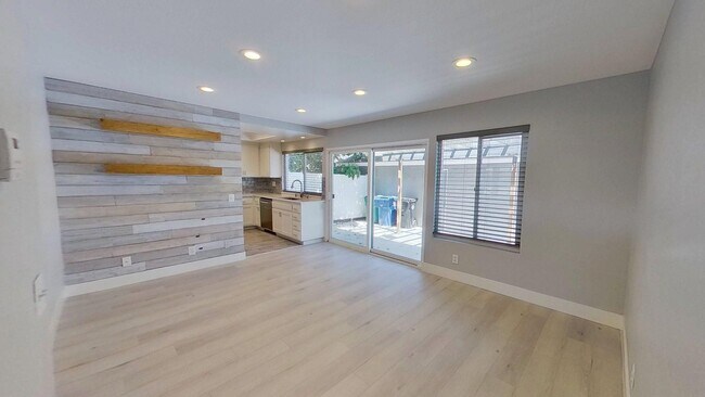 Foto del edificio - 6116 Hefley St