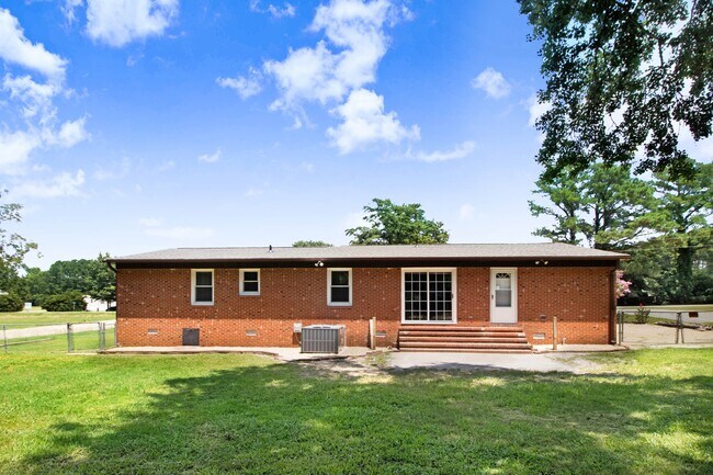 Foto del edificio - 287 Perkins Rd