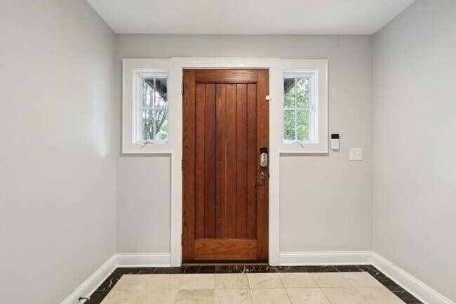 Foto del edificio - 114 Knob Hills Cir
