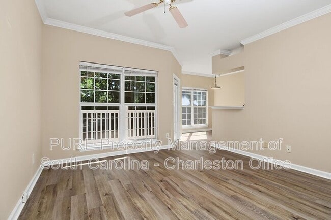 Photo - 700 Daniel Ellis Drive House