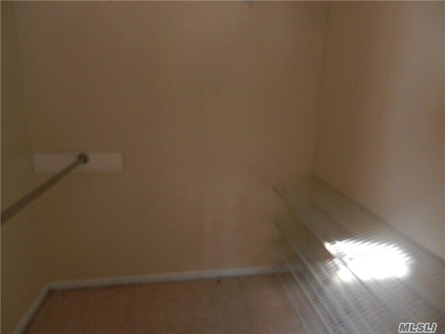 Building Photo - 381 Marguerite Ave