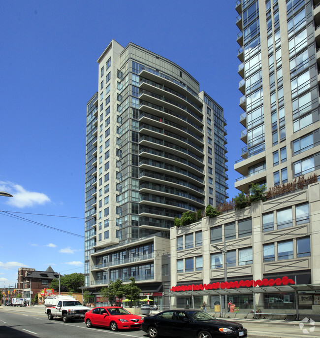 Building Photo - The Forest Hill
