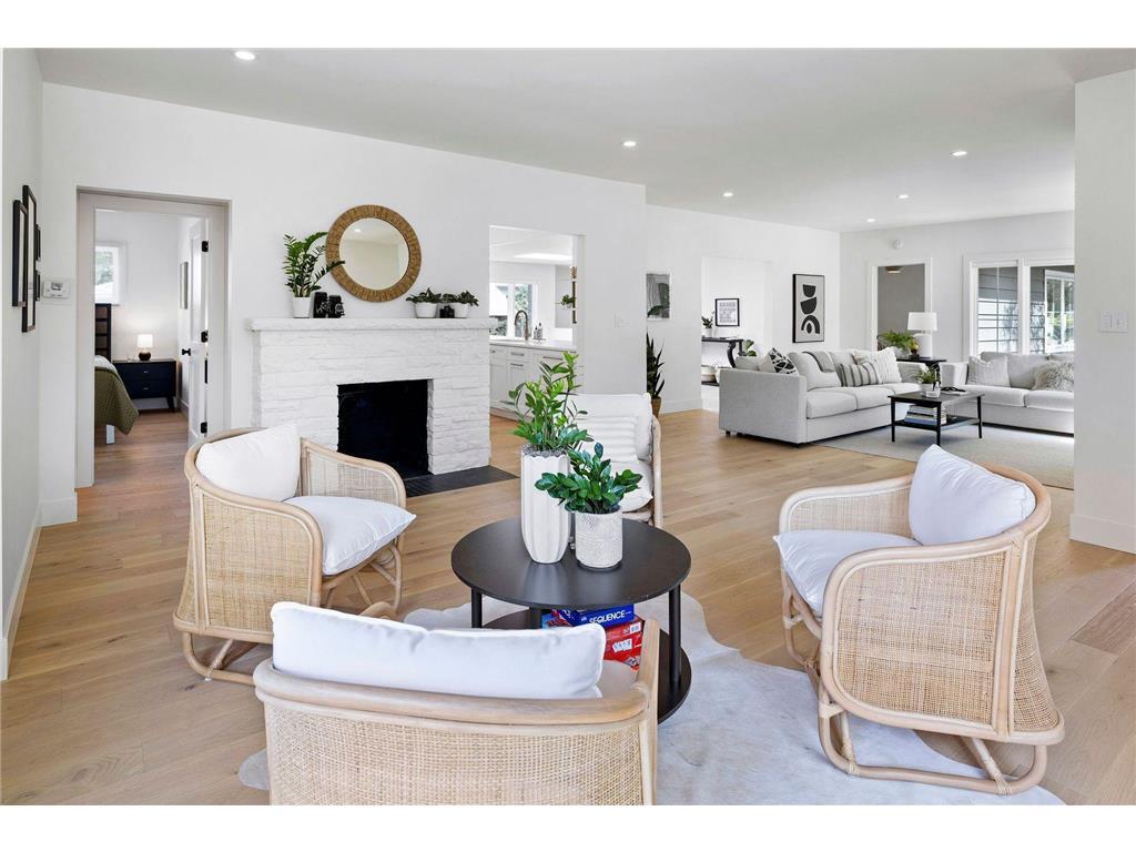 Foto principal - 3810 W 46th St