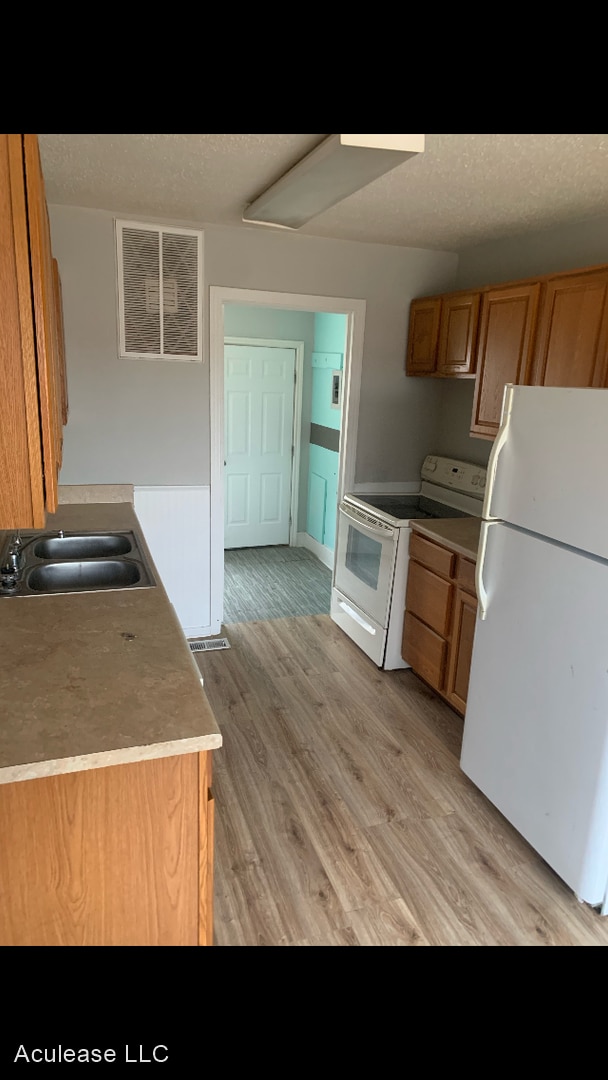 Building Photo - 1 br, 1 bath House - 415 SW 3rd