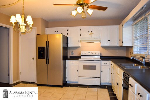Foto del edificio - Home for rent in Vestavia Hills! COMING SO...