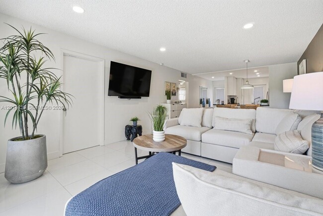 Foto del edificio - 1501 S Ocean Blvd
