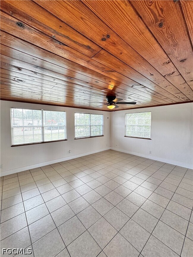 Building Photo - 1275 Gramac Dr