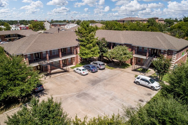 Descripción general de la propiedad - Bear Gardens Apartments