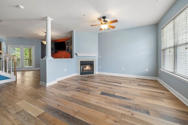 Foto del edificio - Fantastic Three Bedroom Townhouse in Charlotte