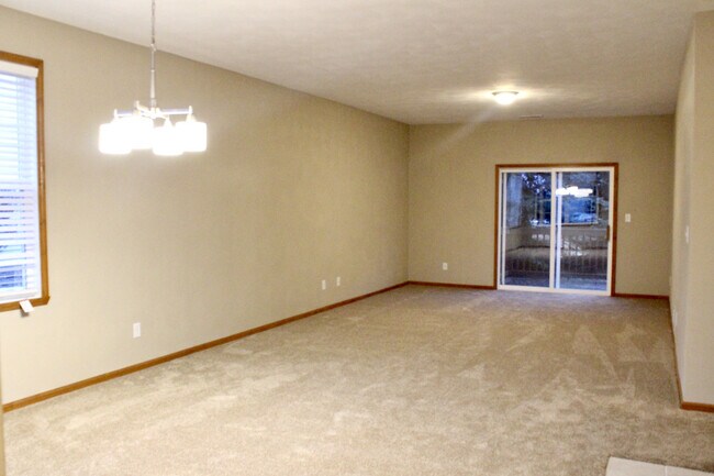 Building Photo - 10123 Metalmark Lane
