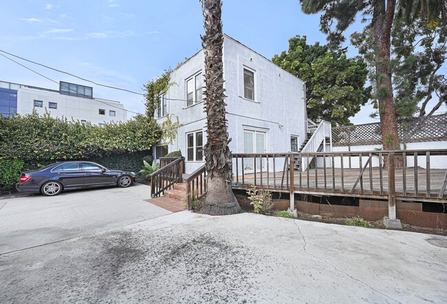 Building Photo - 1423 24th St