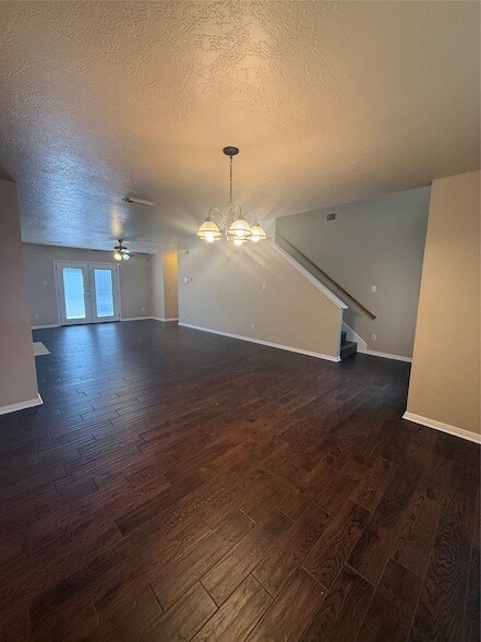 Foto del edificio - 19918 Rising Star Dr