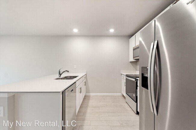 Foto del edificio - 4 br, 2 bath House - 3001 36th Street West