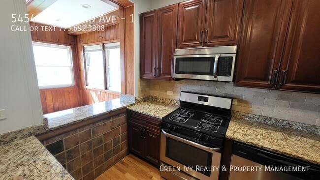 Foto del edificio - 5454 N Ashland Ave