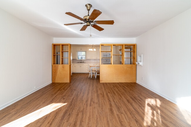 Living Room - 1006 S 3rd St