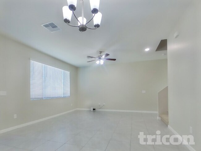 Foto del edificio - 4548 E Grandview St