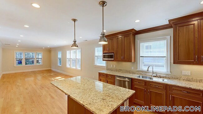 Foto del edificio - 7 Acron Rd