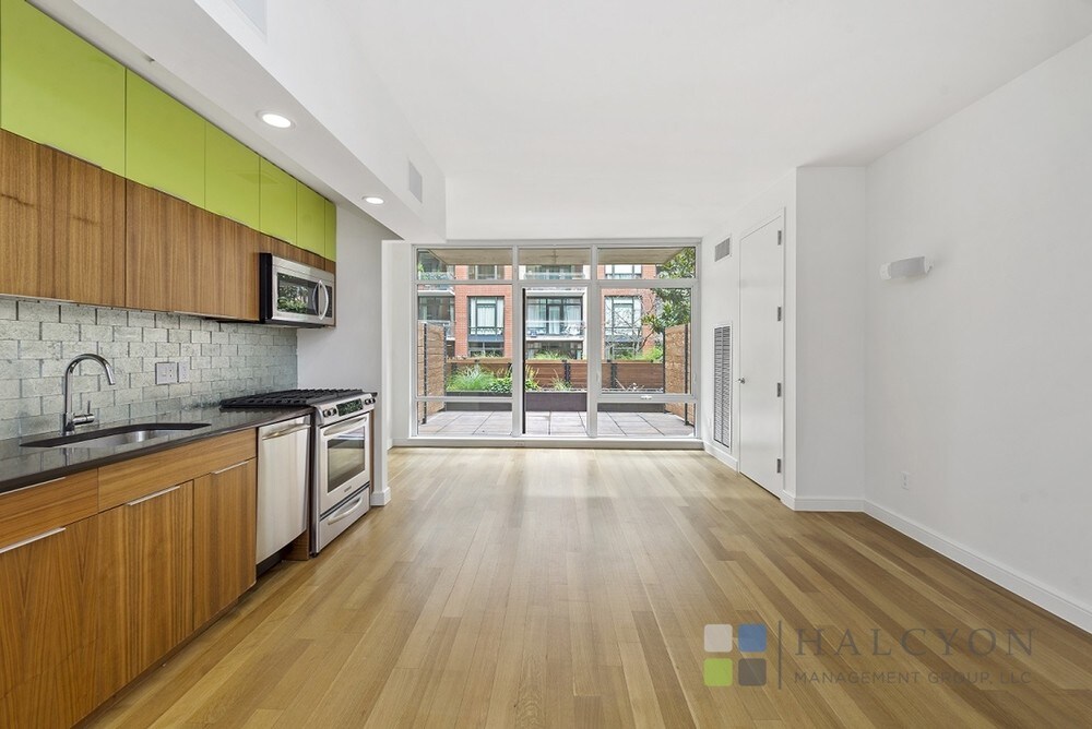 Primary Photo - 101 Bedford Ave