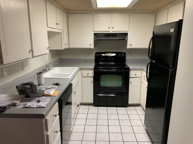 Foto del edificio - 6552 N Meridian Ave