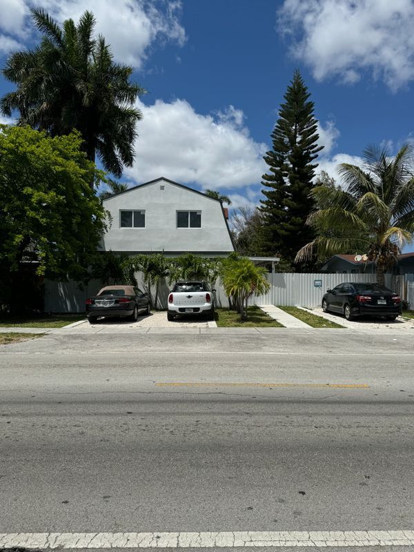 Building Photo - 2807 NW 11th St