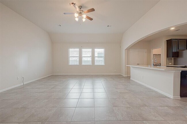 Foto del edificio - 2210 Leonetti Ln