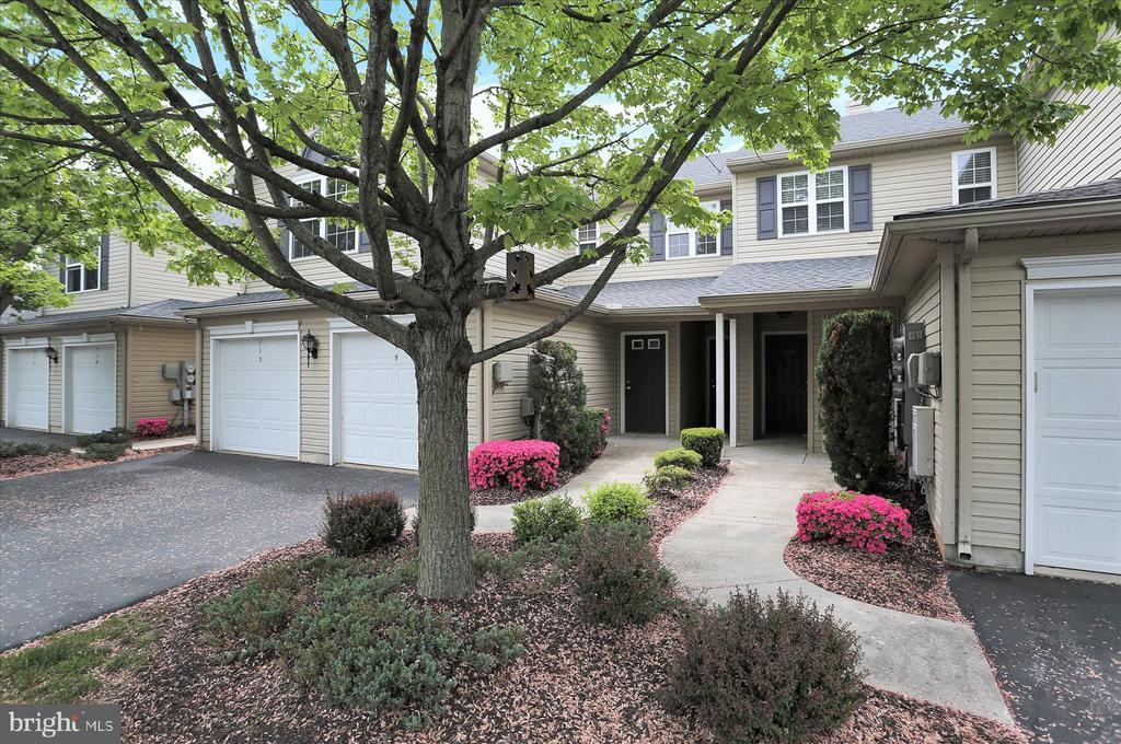 115 Oriole Ct, Hummelstown, PA 17036 Room for Rent in Hummelstown, PA