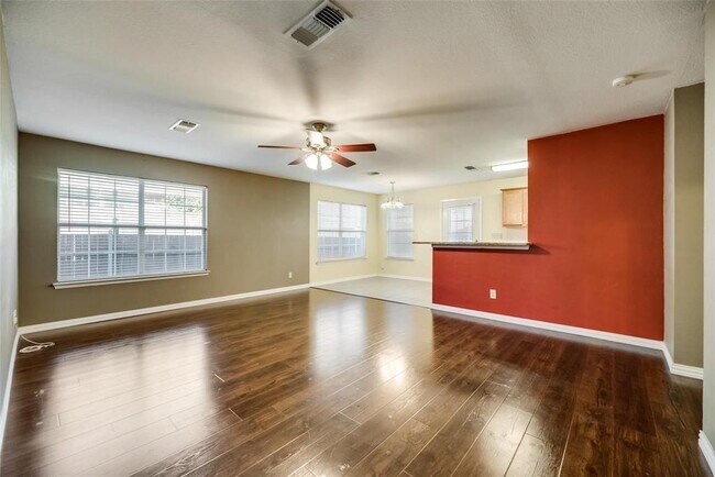 Building Photo - 509 Joyce Way