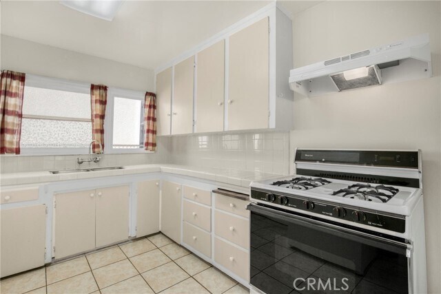 Foto del edificio - 959 W 17th St