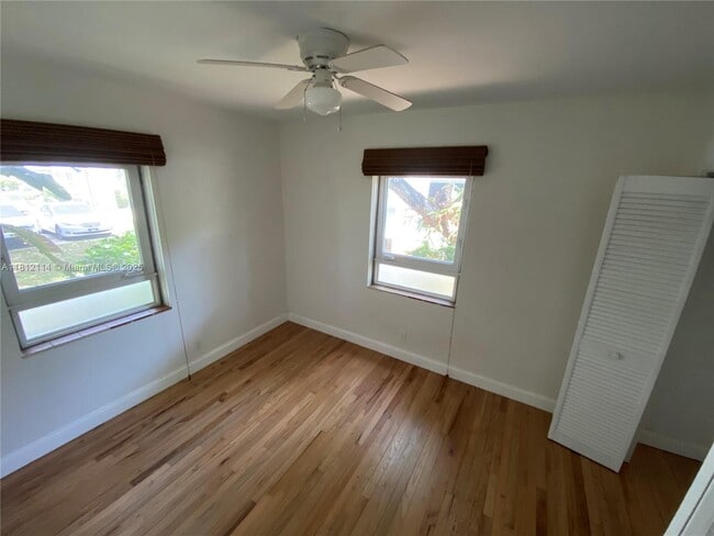 Building Photo - 7620 SW 56th Ave