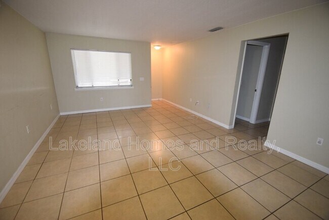 Foto del edificio - 2237 Bordeau Ct