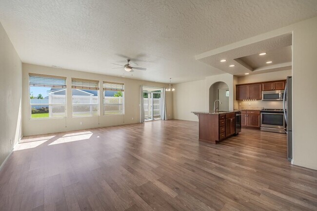 Foto del edificio - 3 bed with Office Rancher in the Landings Neighborhood