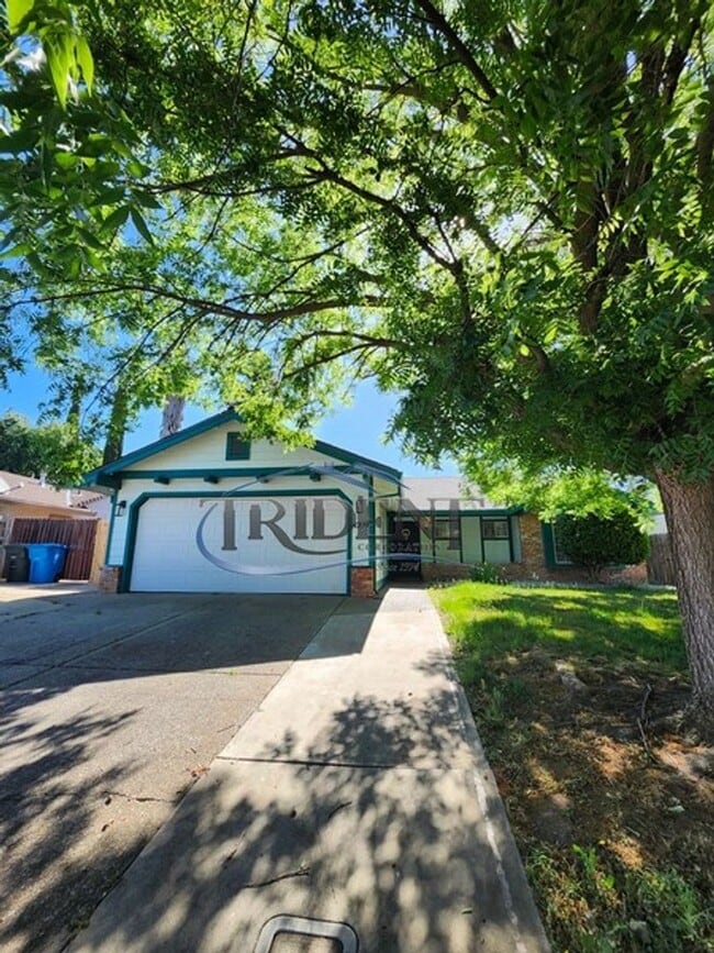 Building Photo - 4209 Deaton Dr