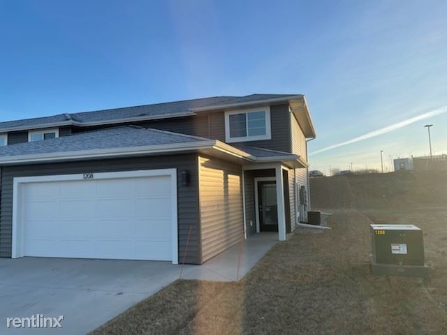 Primary Photo - 1208 PRAIRIEVIEW Dr