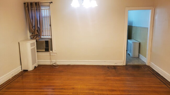 Building Photo - 3 Bedroom House in West Philadelphia