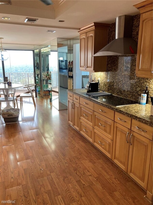 Primary Photo - 3 br, 3 bath House - 1800 NE 114th St Apt ...