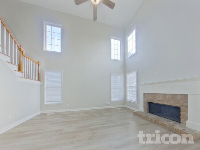 Building Photo - 22 Vinings Lake Dr SW