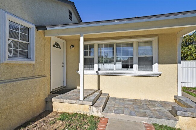 Building Photo - 16701 Labrador St