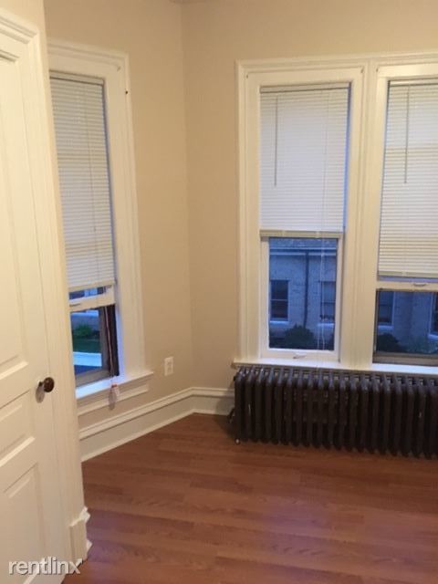 Foto del edificio - 1 br, 1 bath  - 109 S Huron St Apt 2