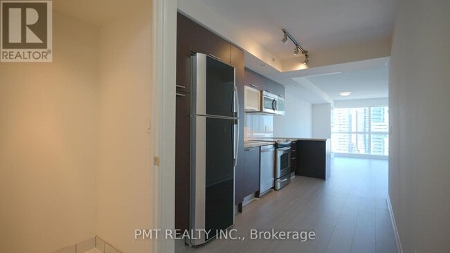 Photo du bâtiment - 386 Yonge St