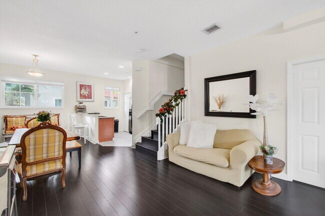 Foto del edificio - 321 Bayfront Dr