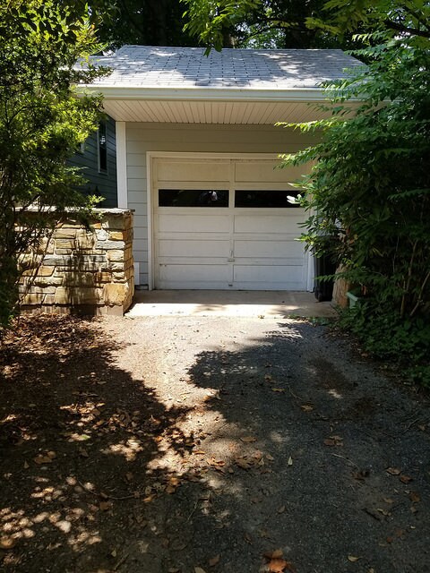 Building Photo - 3703 Husted Dr