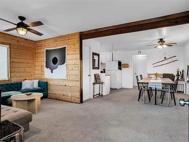 Foto del edificio - For Rent