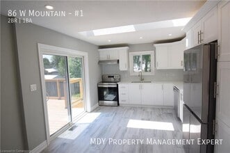 Building Photo - 86 Mountain