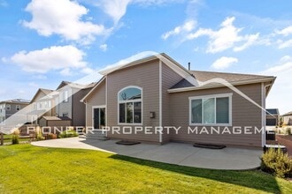 Building Photo - 6758 Black Saddle Dr