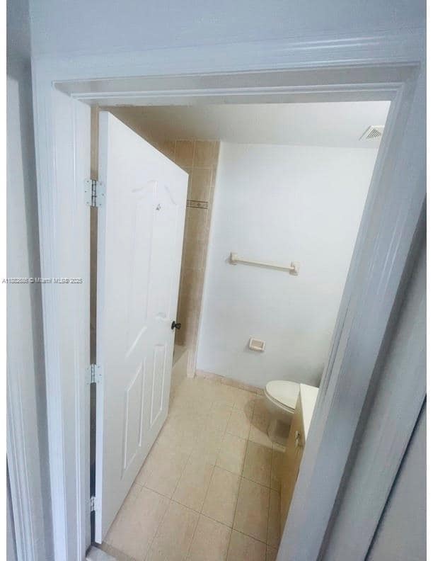 Foto del edificio - 8802 NW 109th Ct