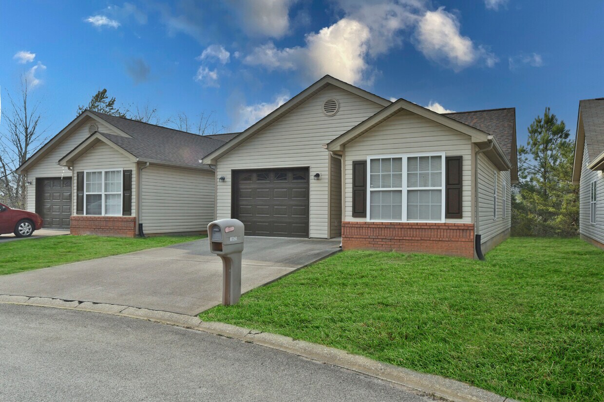 Residences at Devanshire Houses for Rent Knoxville, TN