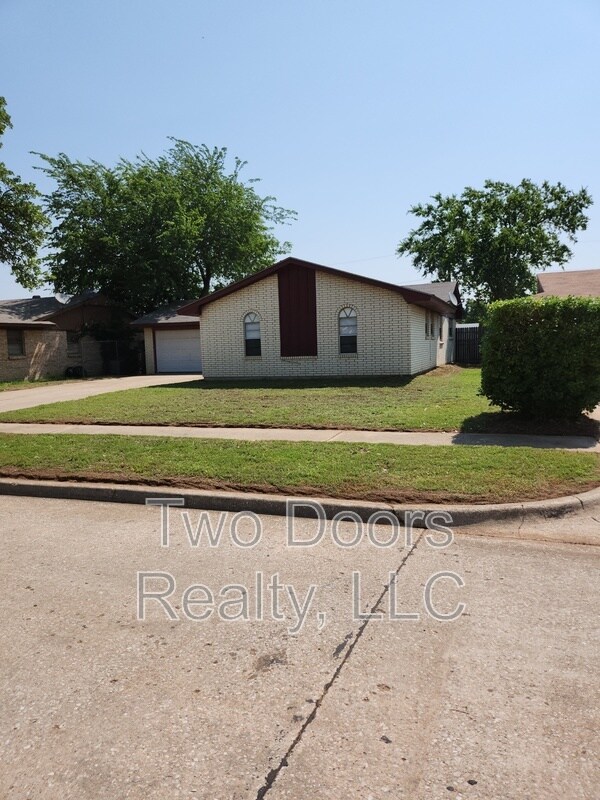 Primary Photo - 1616 Mcdonald Dr